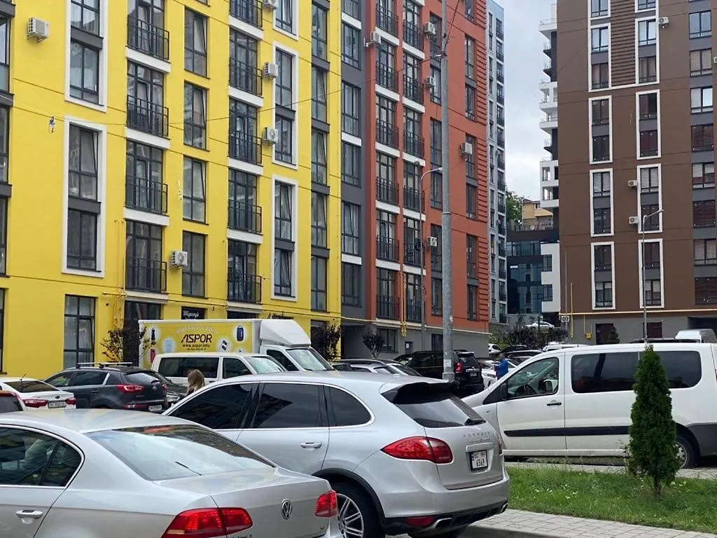 Семицвіт Central House Львов Апартаменты