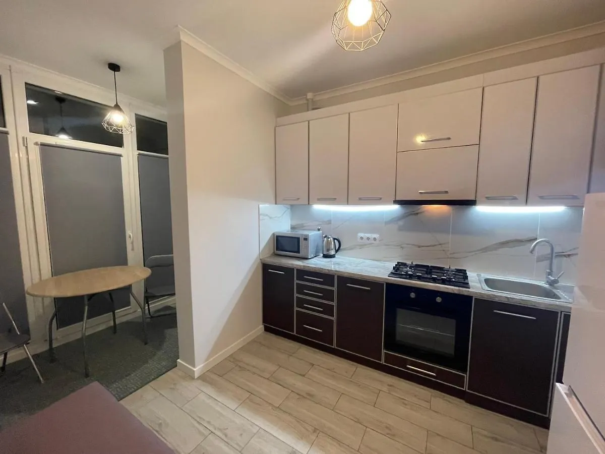 Семицвіт Central House Львов Апартаменты